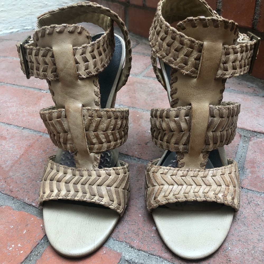 Trouve heels